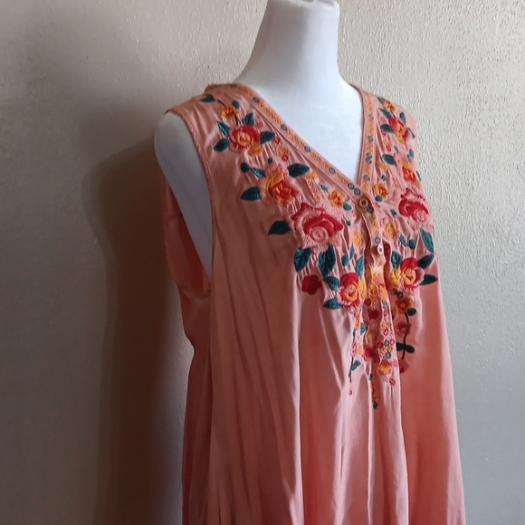 ANDREE BY UNIT Floral Embroidered Peach Tunic Top? Boho Lightweight Summer - Picture 3 of 9